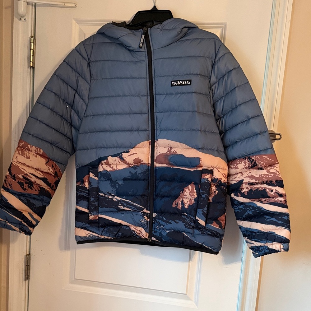 Hollister Blue and Beige Mountain Jacket